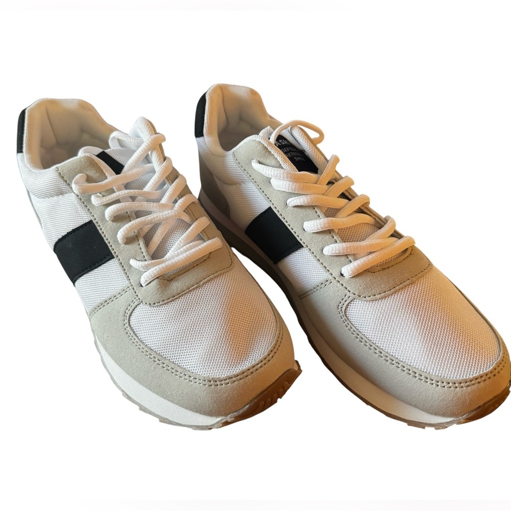 Classic White and Black Men's Sneakers